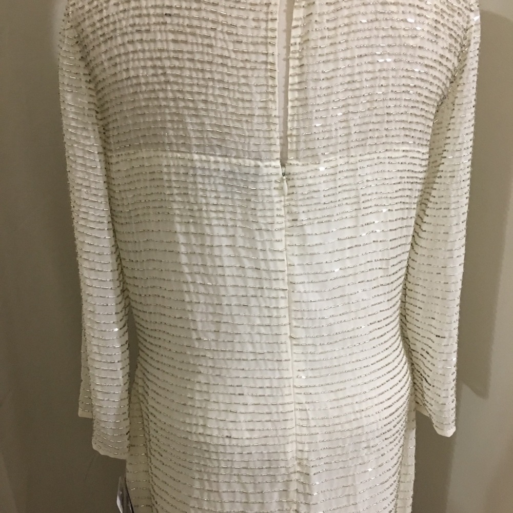 Dress - Picture 3 of 4